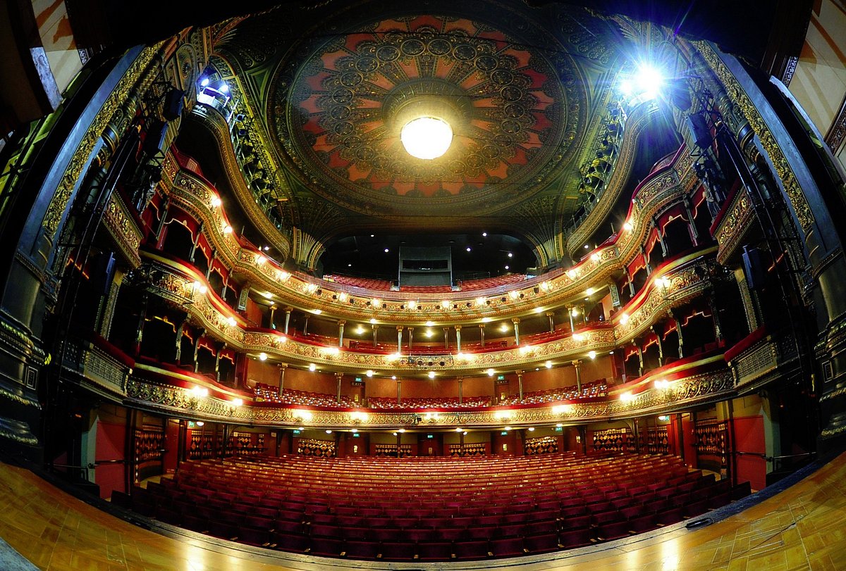 LEEDS GRAND THEATREauditorium from the stage